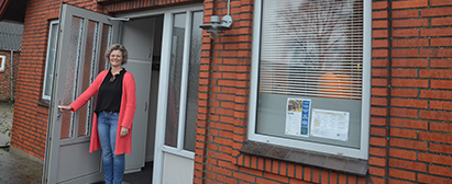 Åse Kristensen, Spjald Frimenighed, står for uddeling af julehjælp 2019 Åse Kristensen, Spjald Frimenighed, står for uddeling af julehjælp 2019