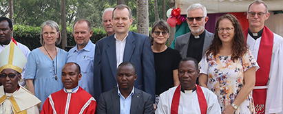 deltagere ved jubilæum for Kiabakari bibelskole