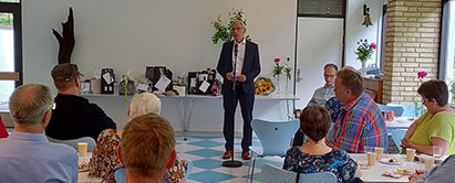 Ved afskedsreceptionen fortalte Henrik Nymann Eriksen, at han ofte har bedt: "Gud lad det være godt for LMH, at det er mig, der er forstander i denne periode" (Foto: Kaja Lauterbach). Foto: Henrik Nymann afsked