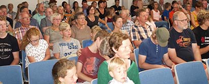 De frimenigheder og missionshuse, hvor man ikke har haft plads til alle de folk, der gerne vil være med til møde kan nu klemme lidt flere ind efter Kirkeministeriet har revideret deres retningslinjer - her er det fra Tarm Frimenighed i 2015 LM's frimenighed i Tarm
