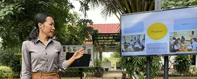 Lærer på Flame i Cambodja, Navy Chhay, underviser andre lærere. November 2025.